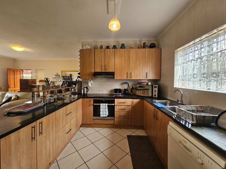 3 Bedroom Property for Sale in Jeffreys Bay Central Eastern Cape